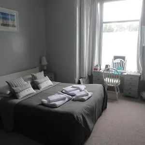 Waves In Bed and breakfast Bournemouth